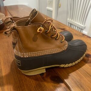 Women’s Size 6 Bean Boots